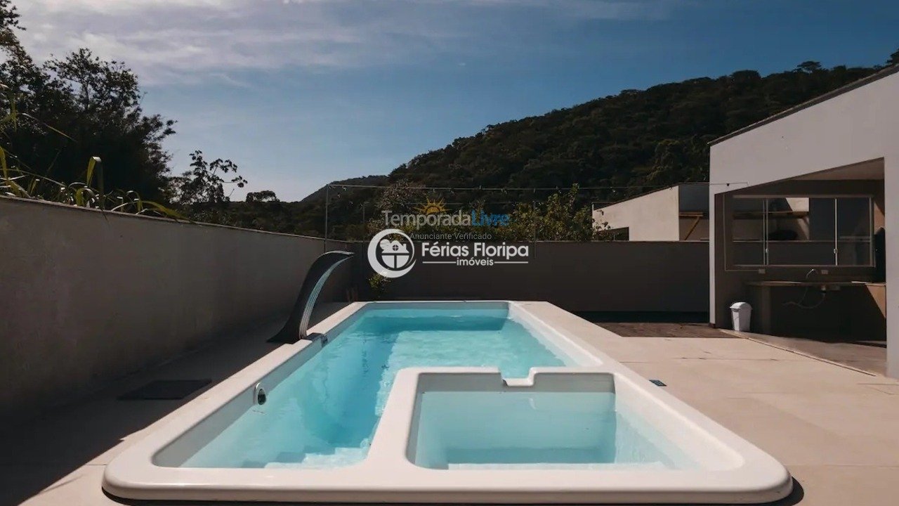 Casa para aluguel de temporada em Florianópolis (Rio Tavares)