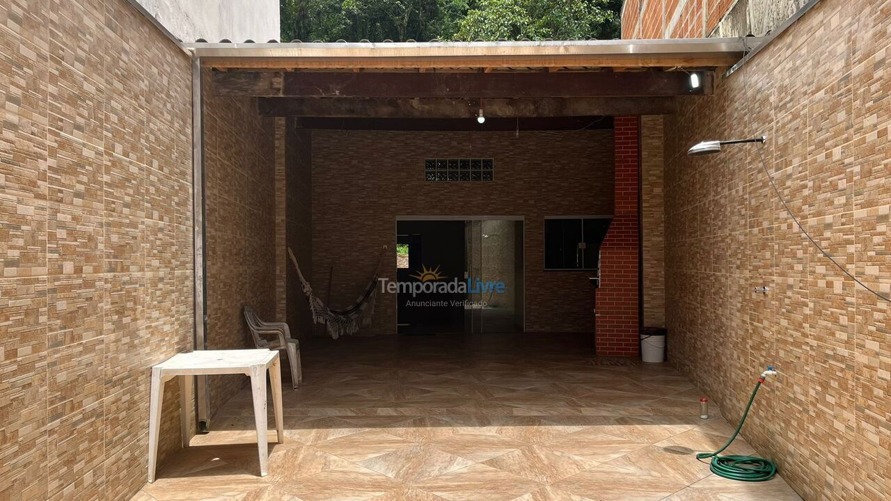 Casa para aluguel de temporada em Ubatuba (Sesmaria)