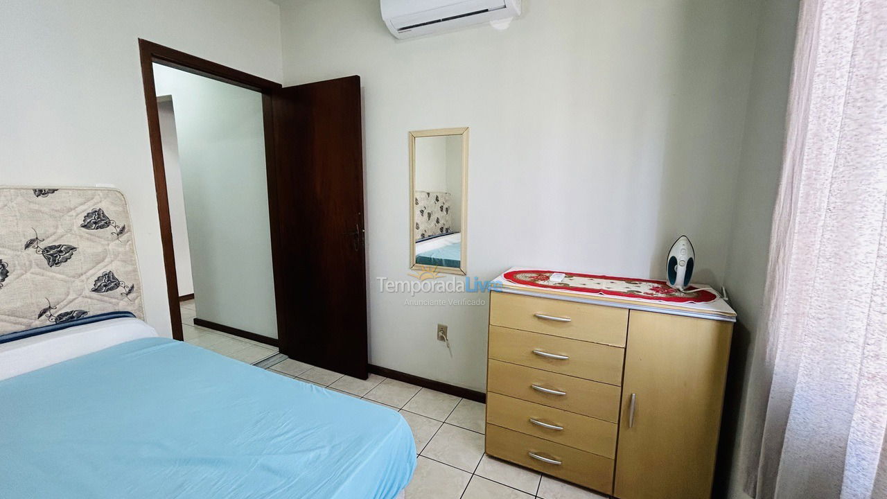 Apartamento para alquiler de vacaciones em Itapema (Meia Praia)