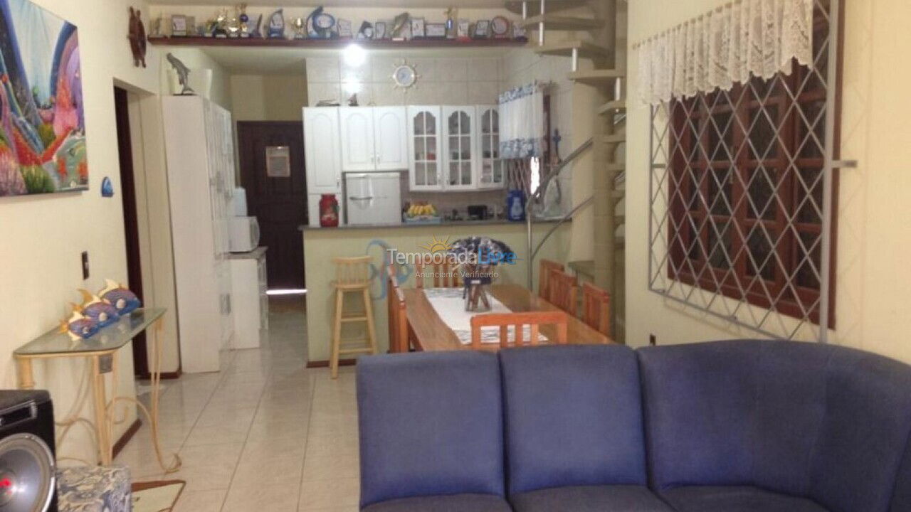 Casa para aluguel de temporada em Bombinhas (Canto Grande)