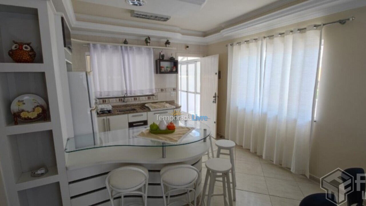 Apartamento para aluguel de temporada em Bombinhas (Mariscal)