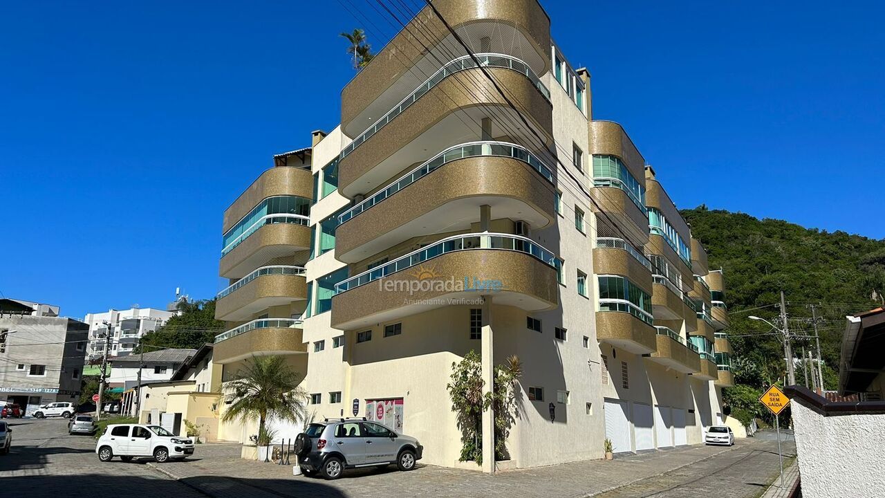 Apartamento para alquiler de vacaciones em Bombinhas (Praia de Bombas)