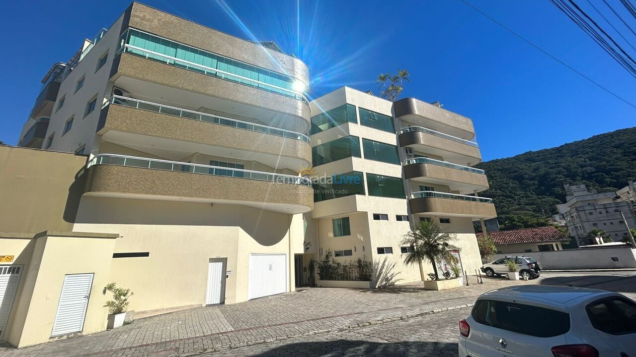 Apartamento para alquiler de vacaciones em Bombinhas (Praia de Bombas)