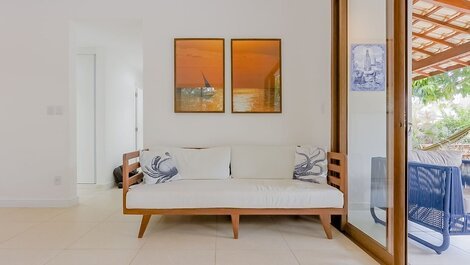 Casa de 6 habitaciones a 500 m de la playa con mucama incluida, Guarajuba