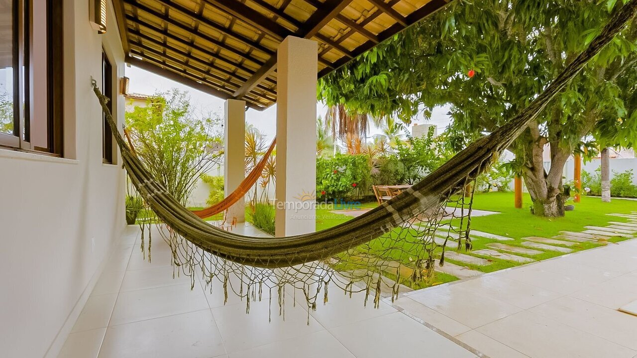 Casa para aluguel de temporada em Camaçari (Praia de Guarajuba)