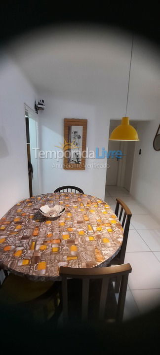 Apartamento para aluguel de temporada em Balneário Piçarras (Piçarras)