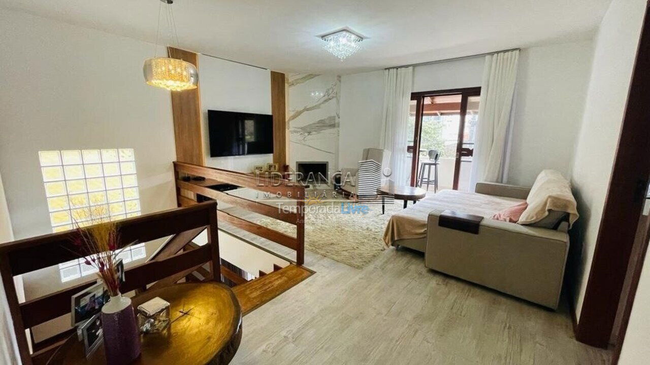 Casa para aluguel de temporada em Florianópolis (Corrego Grande)