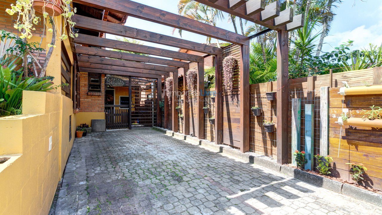 Casa para aluguel de temporada em Florianópolis (Cachoeira do Bom Jesus)