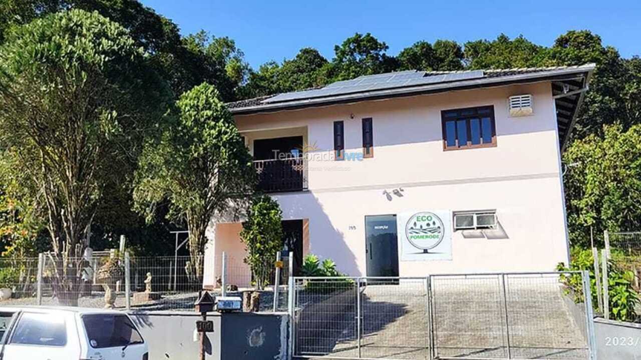 House for vacation rental in Pomerode (Testo Rega)