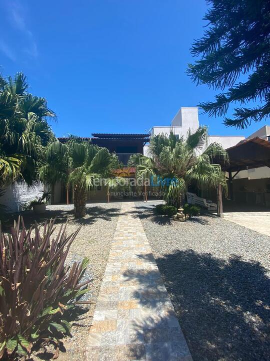 Casa para alquiler de vacaciones em Bombinhas (Praia de Bombinhas)