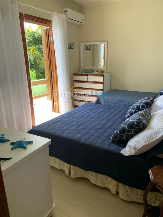 House for vacation rental in Florianópolis (Praia do Santinho)