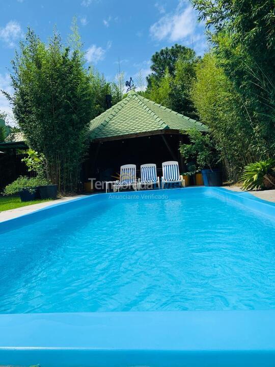 Casa para alquiler de vacaciones em Florianópolis (Praia do Santinho)