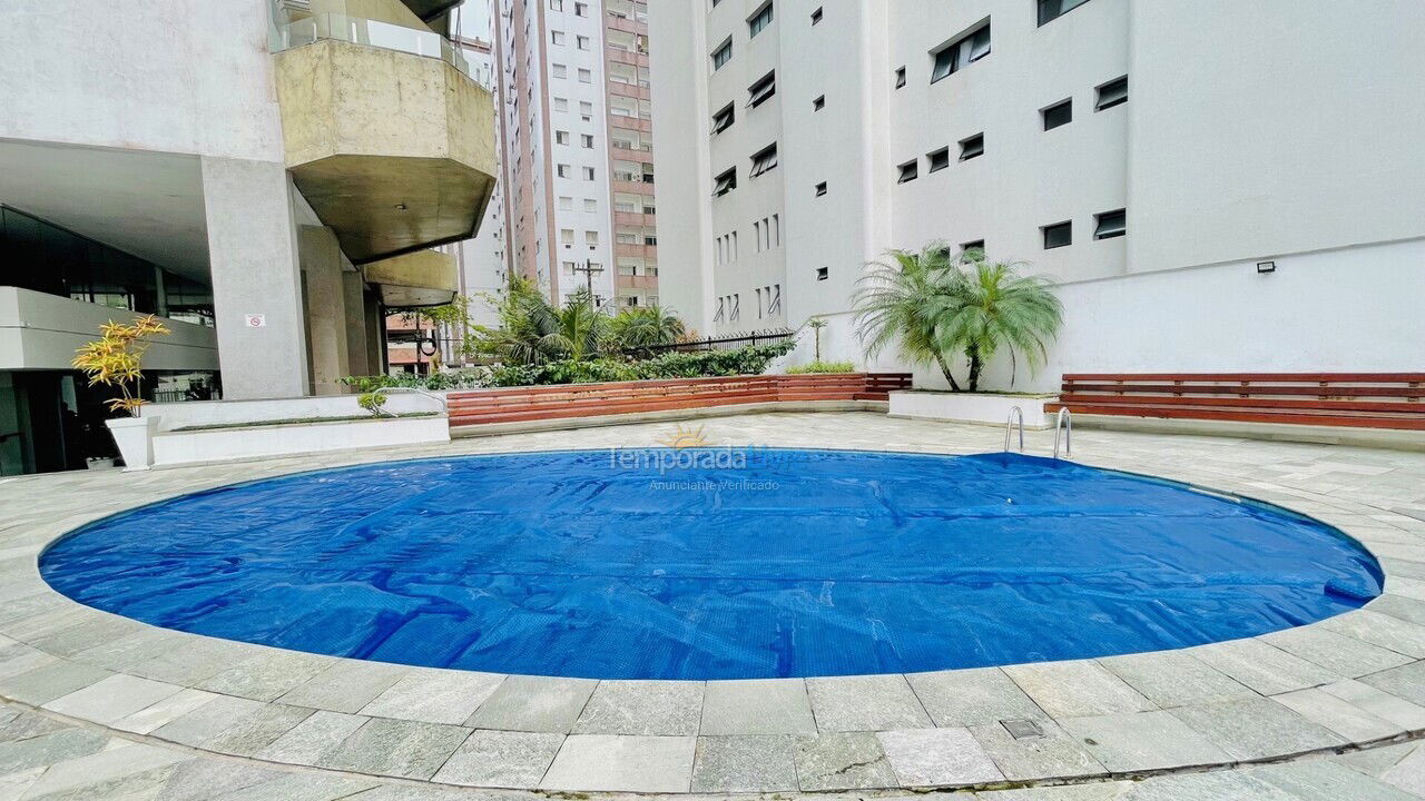 Apartamento para aluguel de temporada em Guarujá (Pitangueiras)