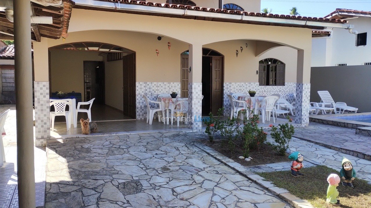 Casa para aluguel de temporada em Ilhéus (Cond Aguas de Olivenca)