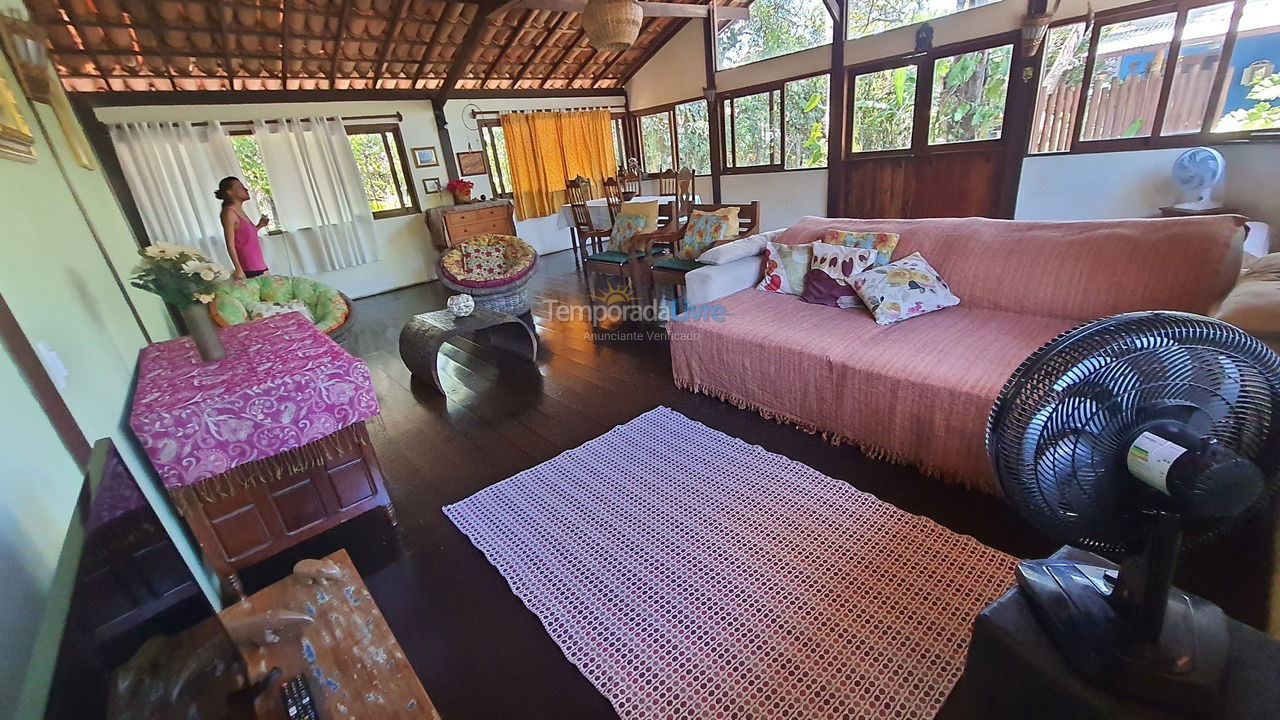 Casa para aluguel de temporada em Arraial D'ajuda (Estrada da Balsa Araçaipe)