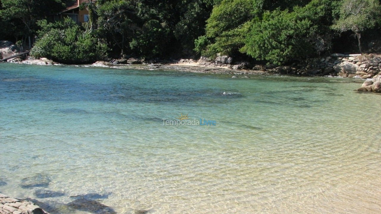 Apartamento para aluguel de temporada em Bombinhas (Praia de Bombinhas)