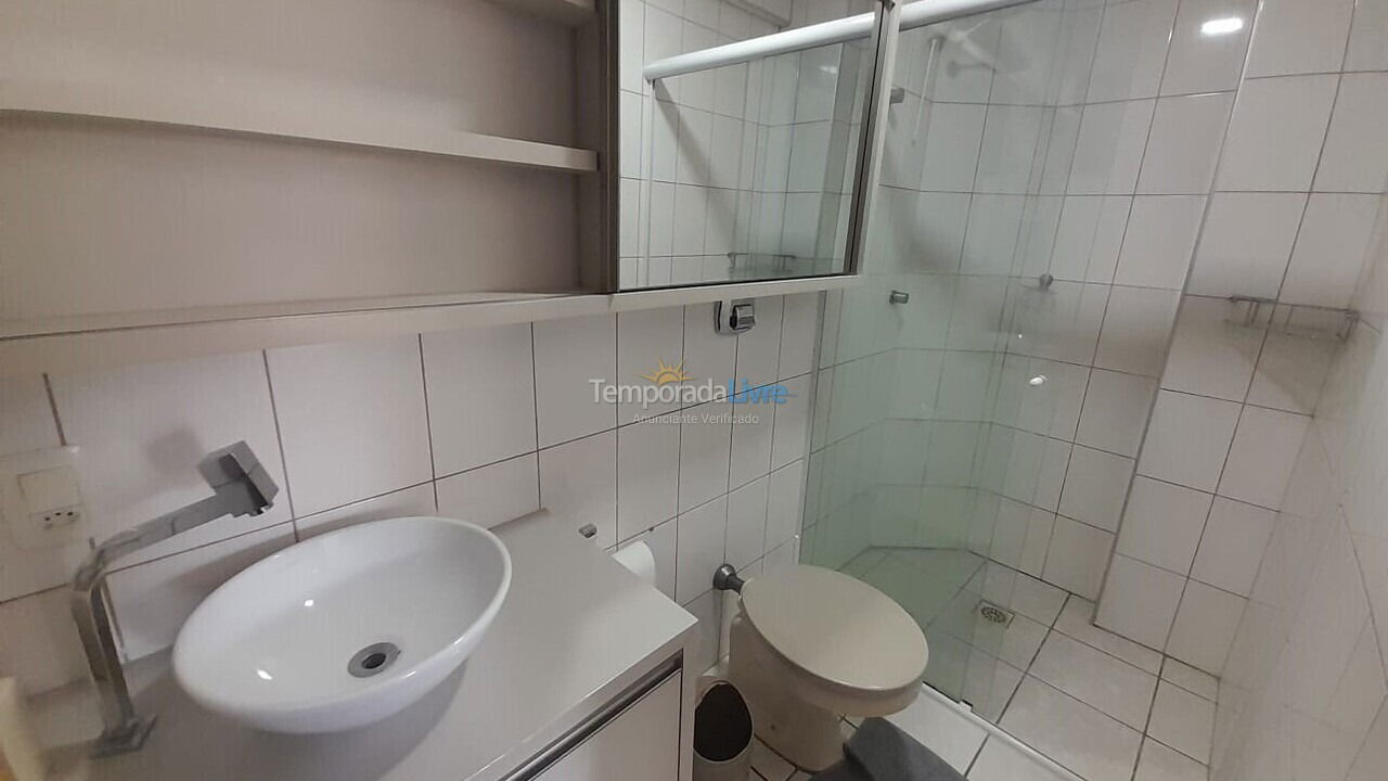 Apartamento para aluguel de temporada em Itapema (Meia Praia)