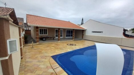 Casa para alugar em Bombinhas - Praia de Zimbros