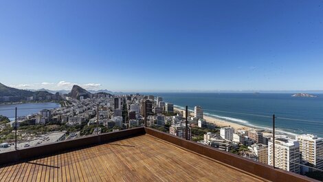 Rio004 - Luxury penthouse with pool in Leblon