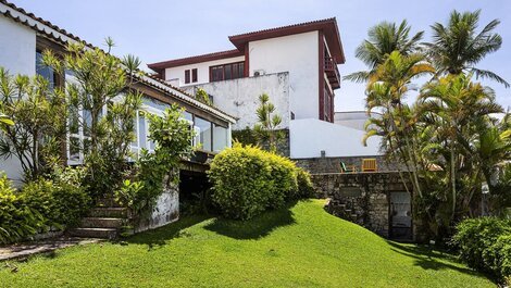 Rio014 - Bela villa com vista para o mar em Joatinga