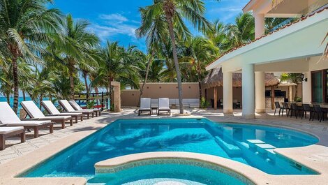Tul005 - Luxurious beachfront villa with pool in Tulum
