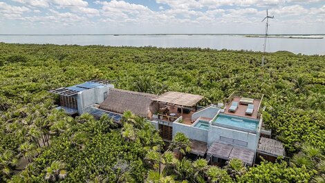 Tul010 - Fabulosa casa frente mar com vista 360 em Cancún