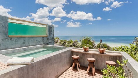 Tul010 - Fabulous sea front house with 360 views in Cancún
