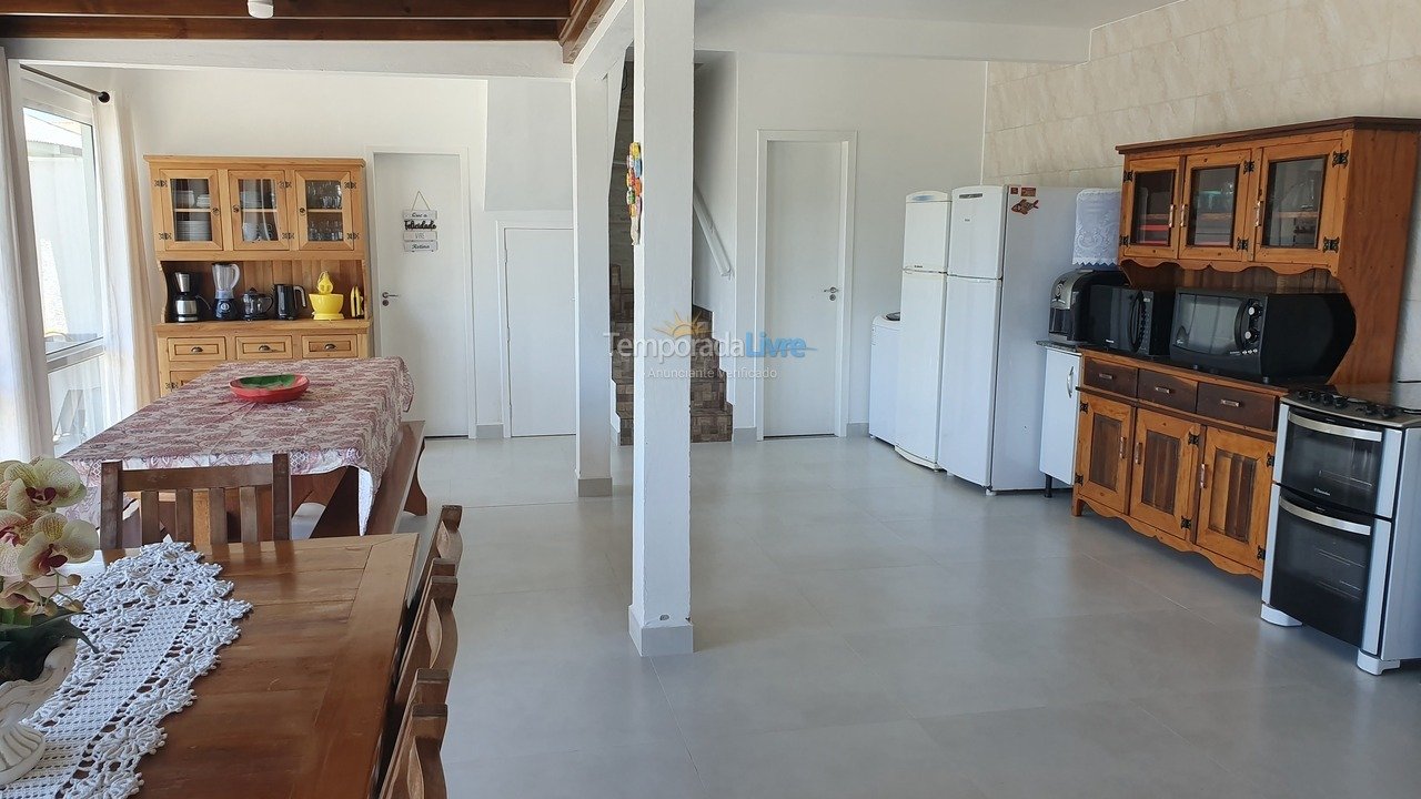 House for vacation rental in Palhoça (Praia do Sonho)