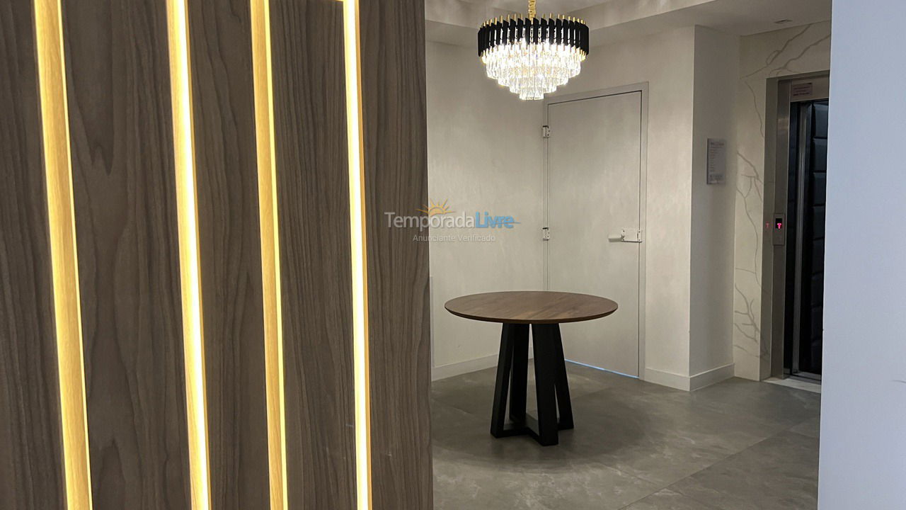 Apartamento para aluguel de temporada em Bombinhas (Canto Grande)