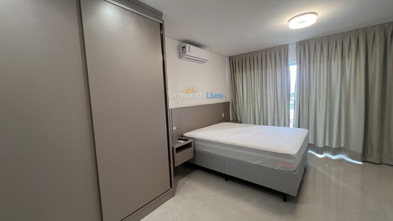Apartamento para aluguel de temporada em Bombinhas (Canto Grande)