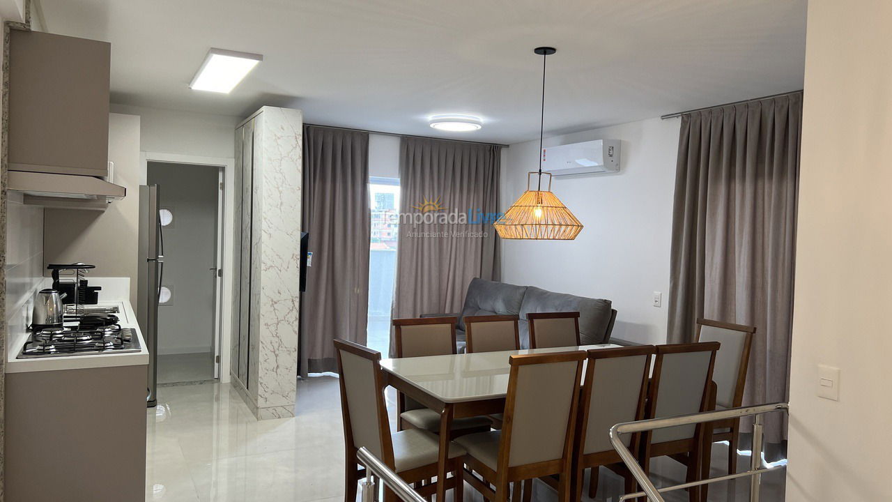 Apartamento para aluguel de temporada em Bombinhas (Canto Grande)