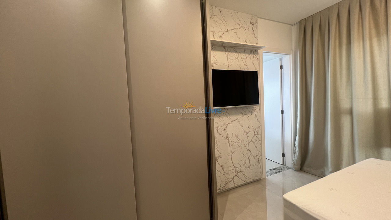 Apartamento para aluguel de temporada em Bombinhas (Canto Grande)
