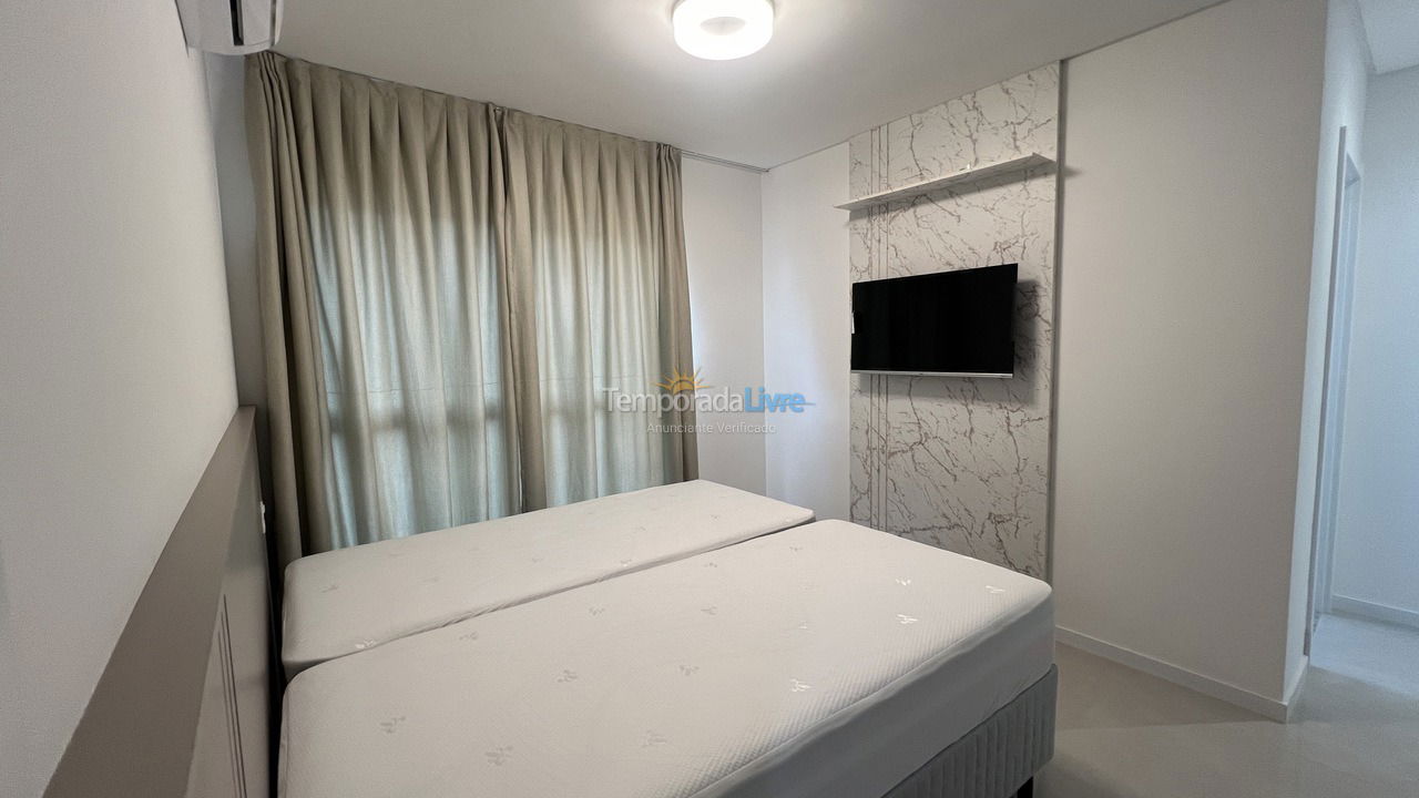 Apartamento para aluguel de temporada em Bombinhas (Canto Grande)
