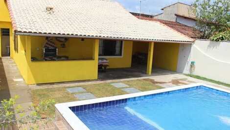 House in Itanhaém close to the sea with swimming pool