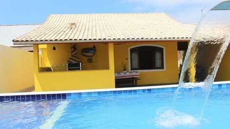 House in Itanhaém close to the sea with swimming pool