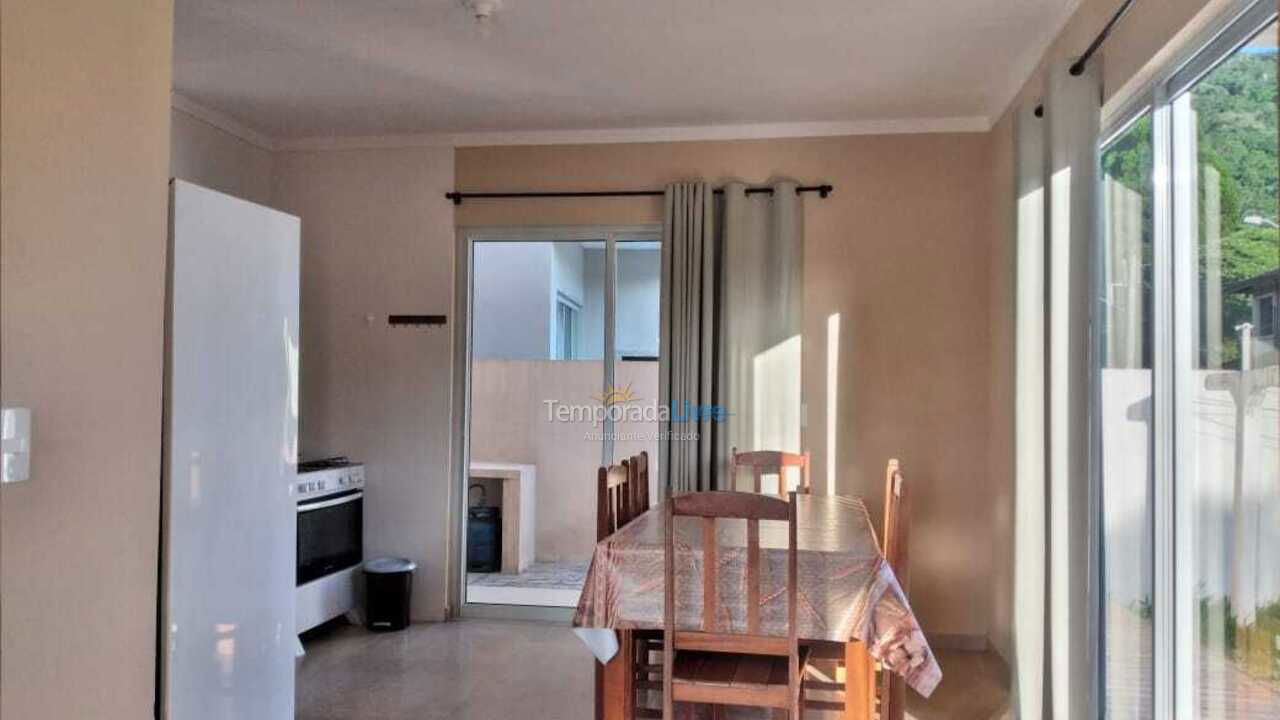 Apartamento para alquiler de vacaciones em Florianópolis (Cachoeira do Bom Jesus)