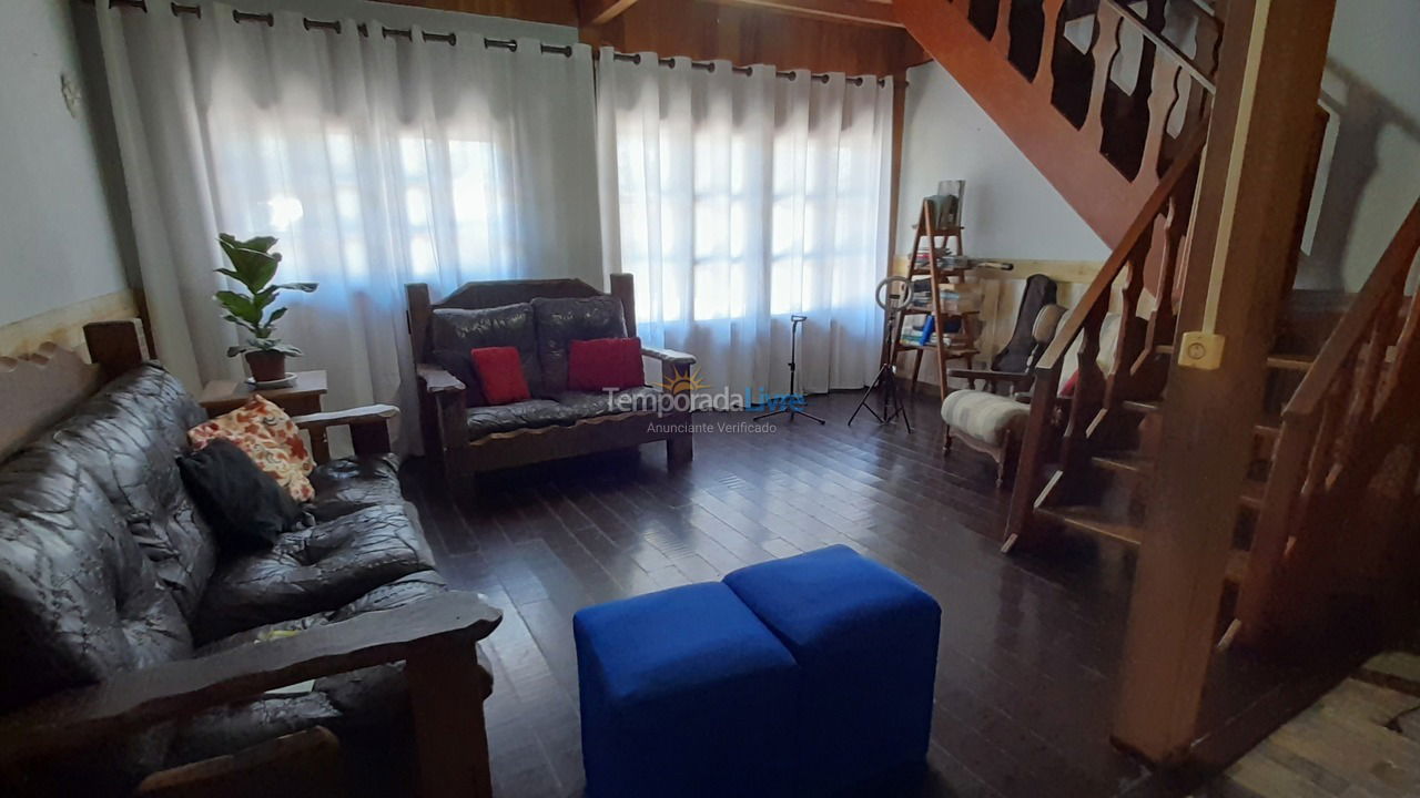 House for vacation rental in Palhoça (Guarda do Embaú)