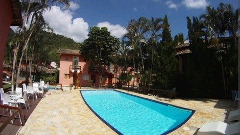 House on the beach of Maresias within a quiet and family condominium