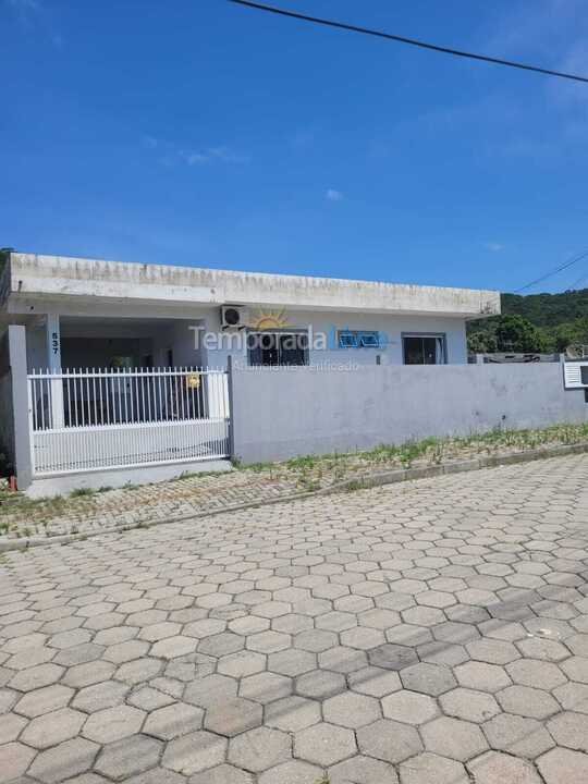 House for vacation rental in Bombinhas (José Amandio)