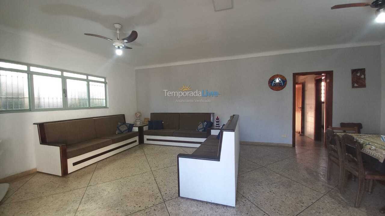 Casa para alquiler de vacaciones em Ubatuba (Praia do Tenório)
