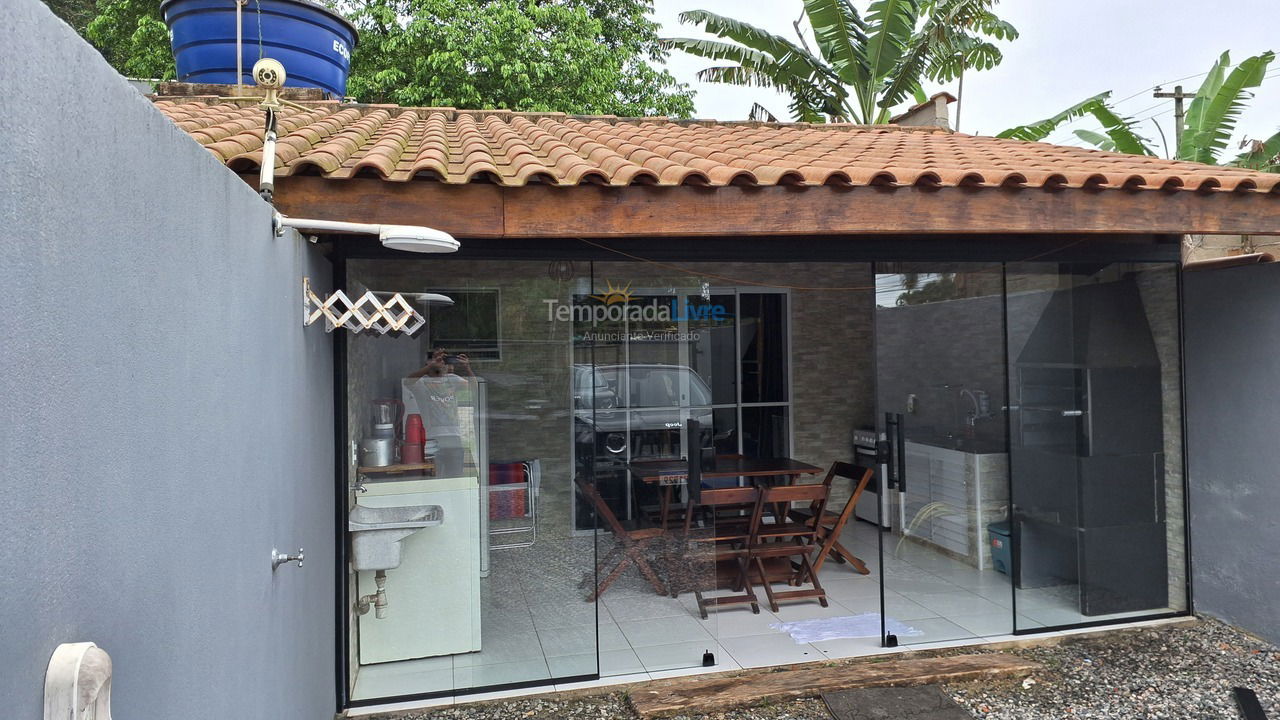 Casa para aluguel de temporada em Ubatuba (Enseada)