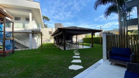 Casa de alto padrão na Riviera de São Lourenço MD17