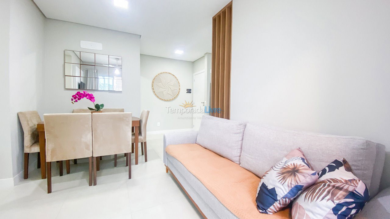 Apartamento para alquiler de vacaciones em Governador Celso Ramos (Praia de Palmas)