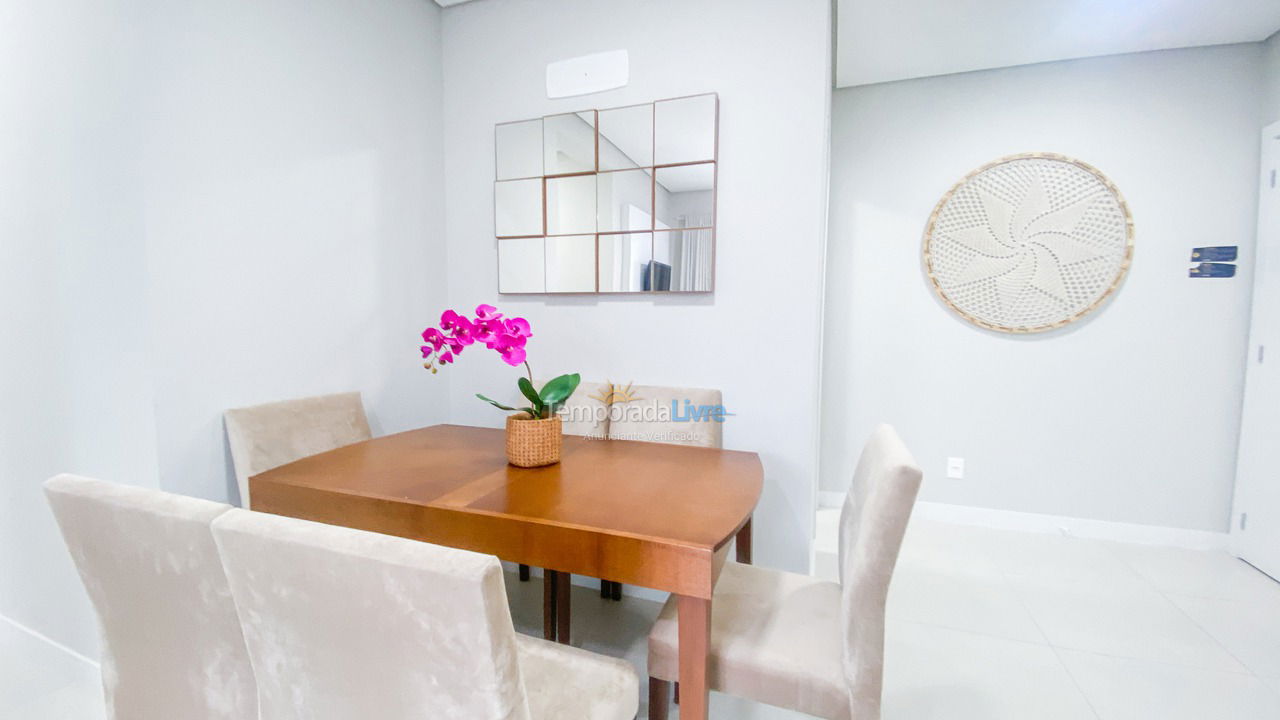 Apartamento para alquiler de vacaciones em Governador Celso Ramos (Praia de Palmas)