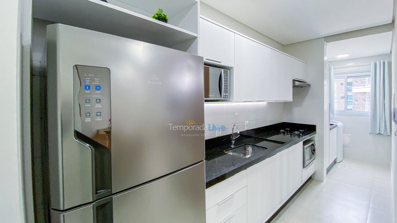 Apartamento para alquiler de vacaciones em Governador Celso Ramos (Praia de Palmas)