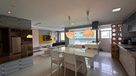 Sophisticated Apartment on Atalaia Beach - SE