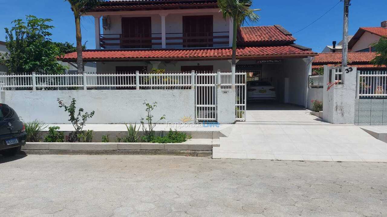 Casa para aluguel de temporada em Palhoça (Praia do Sonho)