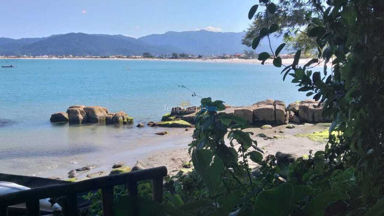 Casa para aluguel de temporada em Palhoça (Praia do Sonho)