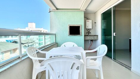 011 - Excellent apartment with 03 bedrooms, 150m from Bombas beach