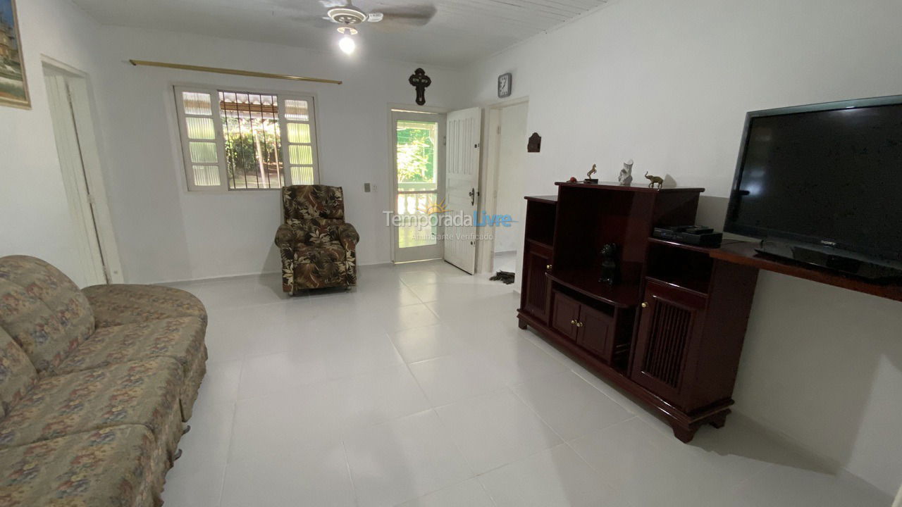 House for vacation rental in Ubatuba (Praia da Fazenda)